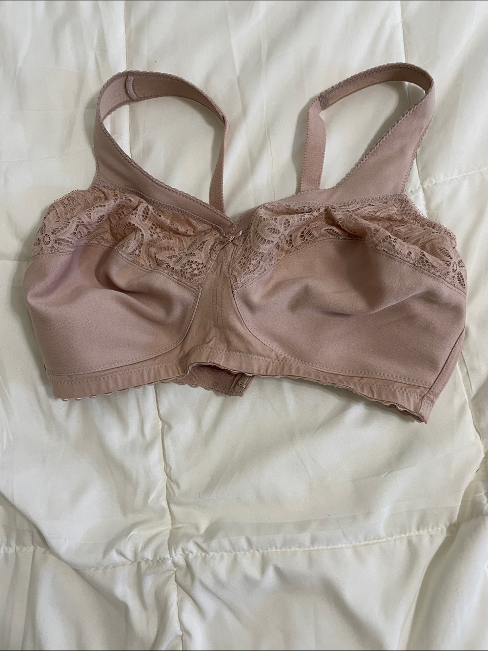 Glamorise Lace-Trim Full Coverage Bra — Nude 38F